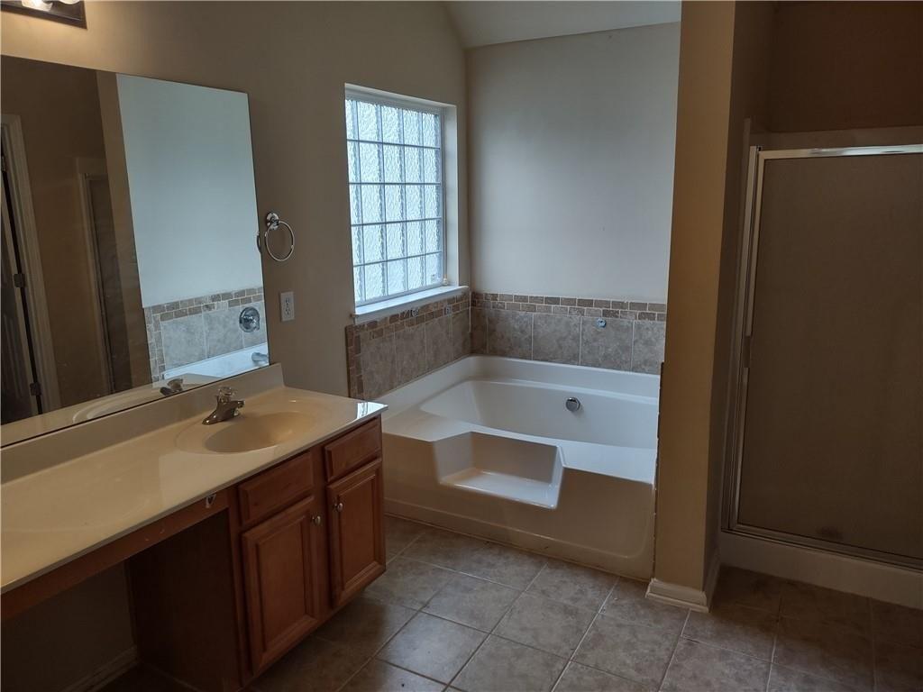 Fairpointe Pl, Suwanee, GA 30024