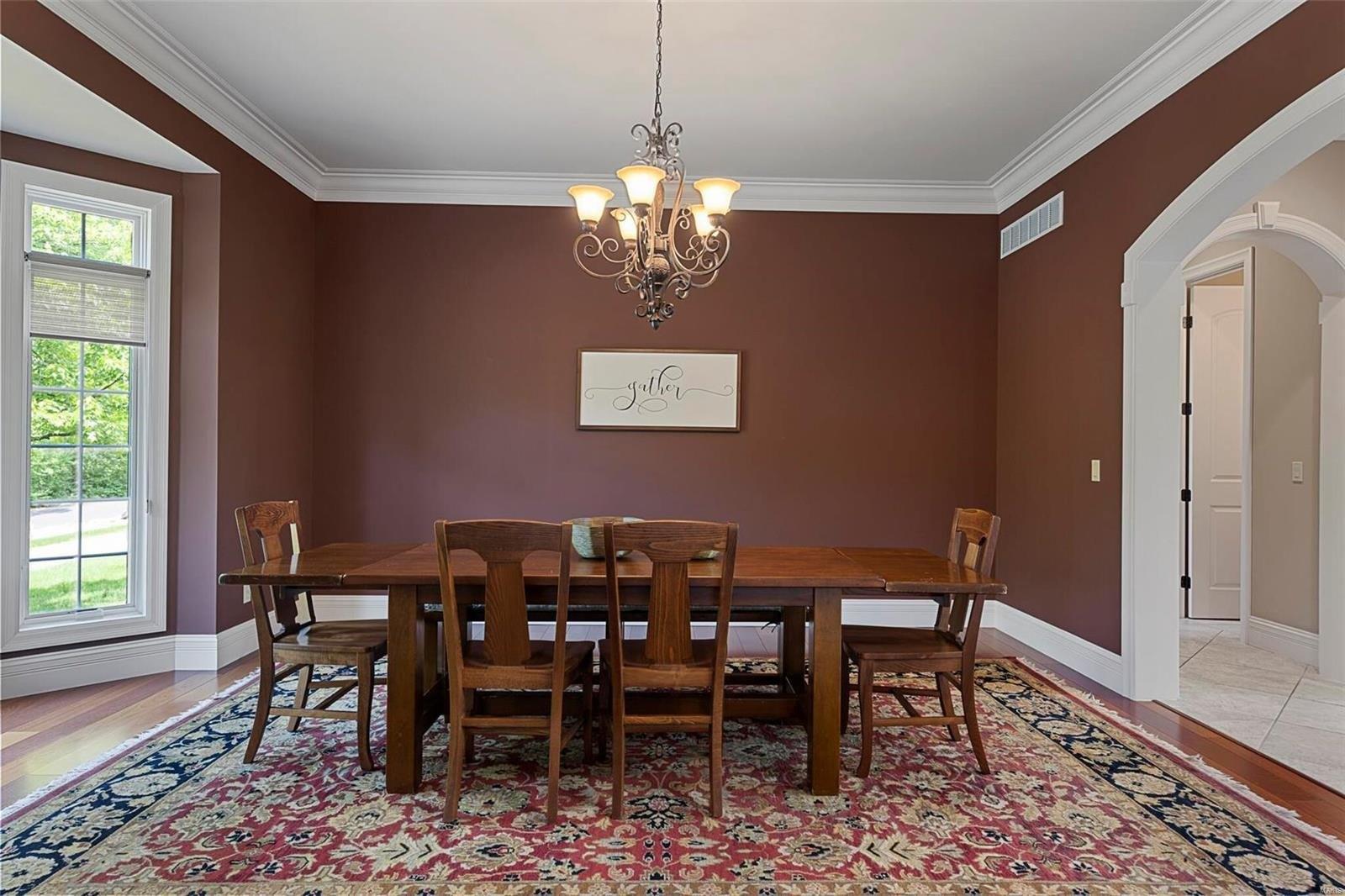 Quiet Creek Ct, Chesterfield, MO 63005