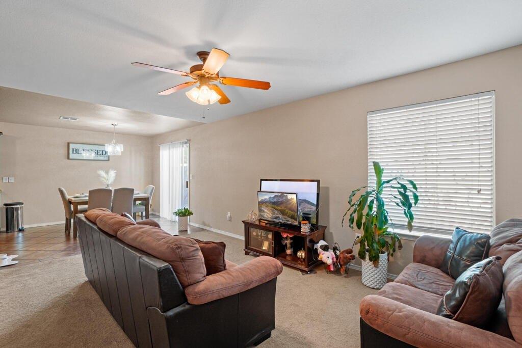Desert Point Dr, El Paso, TX 79928