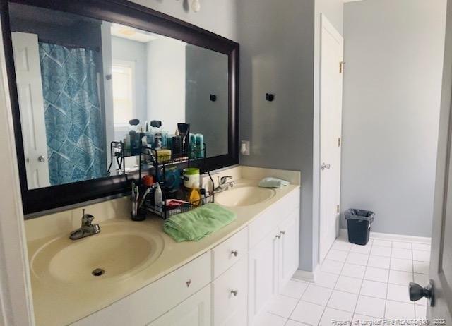 Broadway Ct, Hope Mills, NC 28348