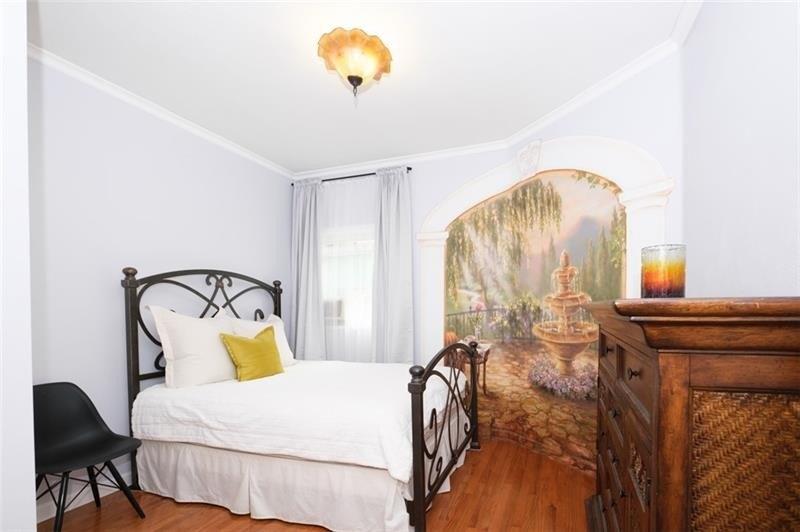 Greenfield Ave, Pittsburgh, PA 15217