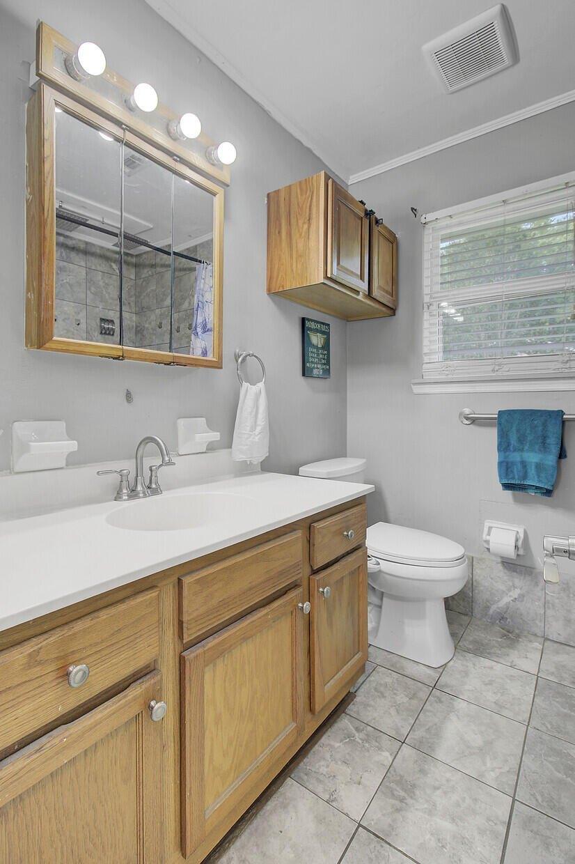 John Ct, Summerville, SC 29485