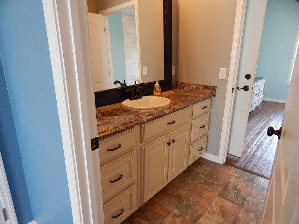 Max Deen Dr, Baxley, GA 31513