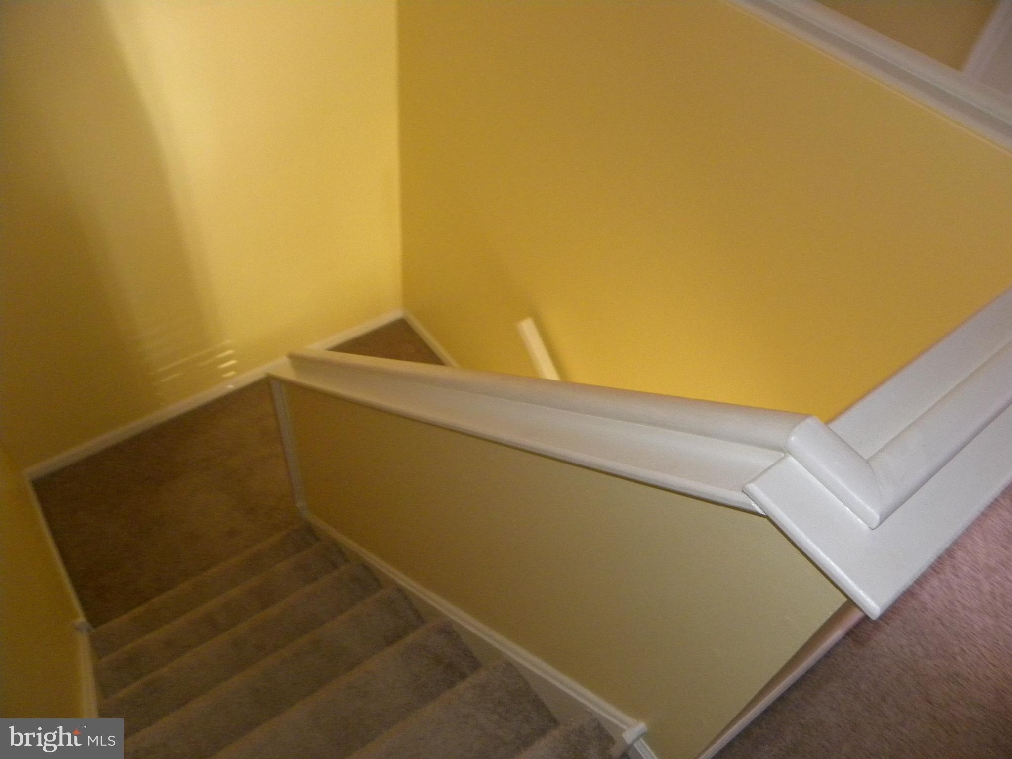 Knollwood Ct, Aston, PA 19014