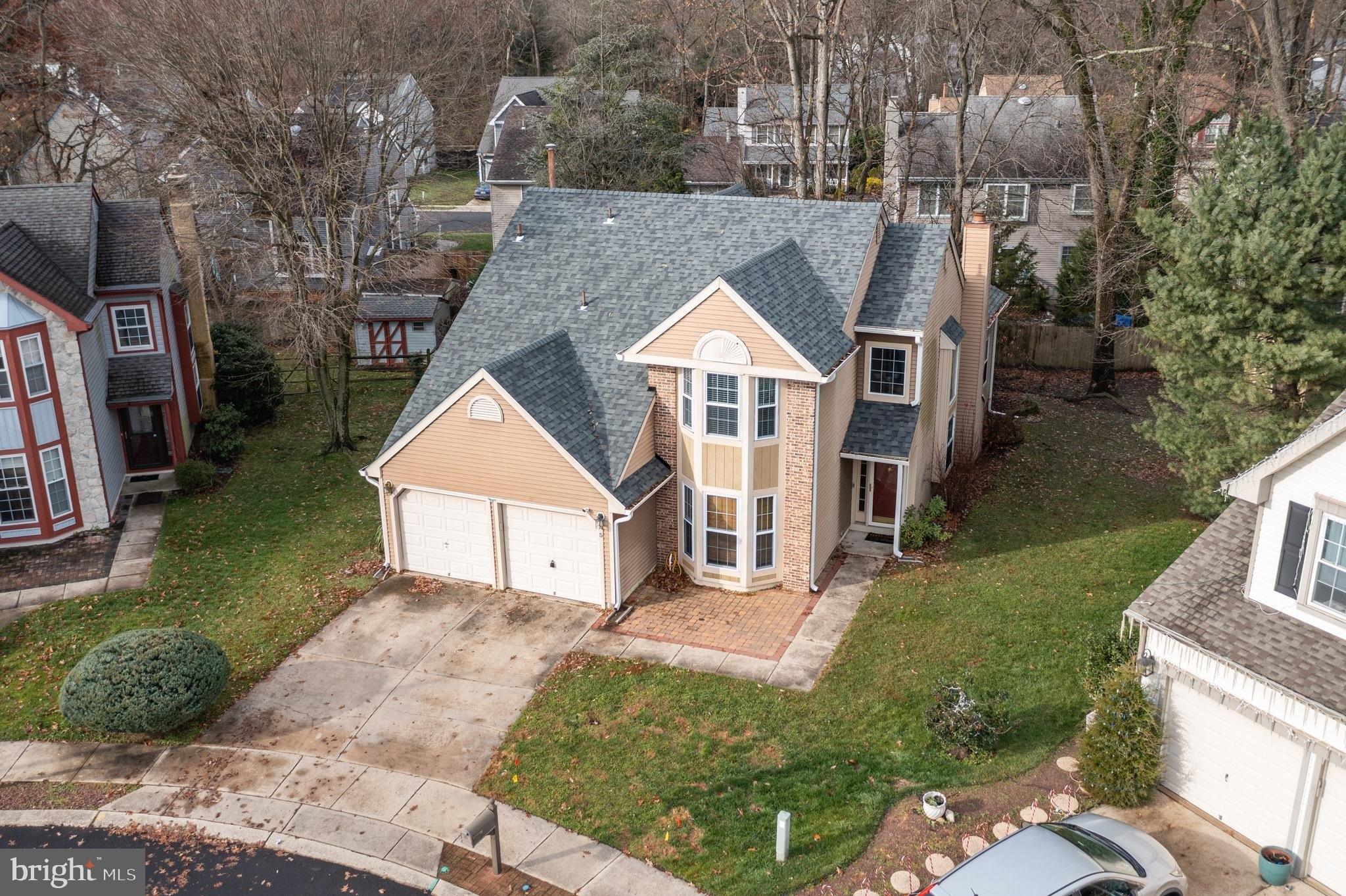 Hampton Ct, Mount Laurel, NJ 08054