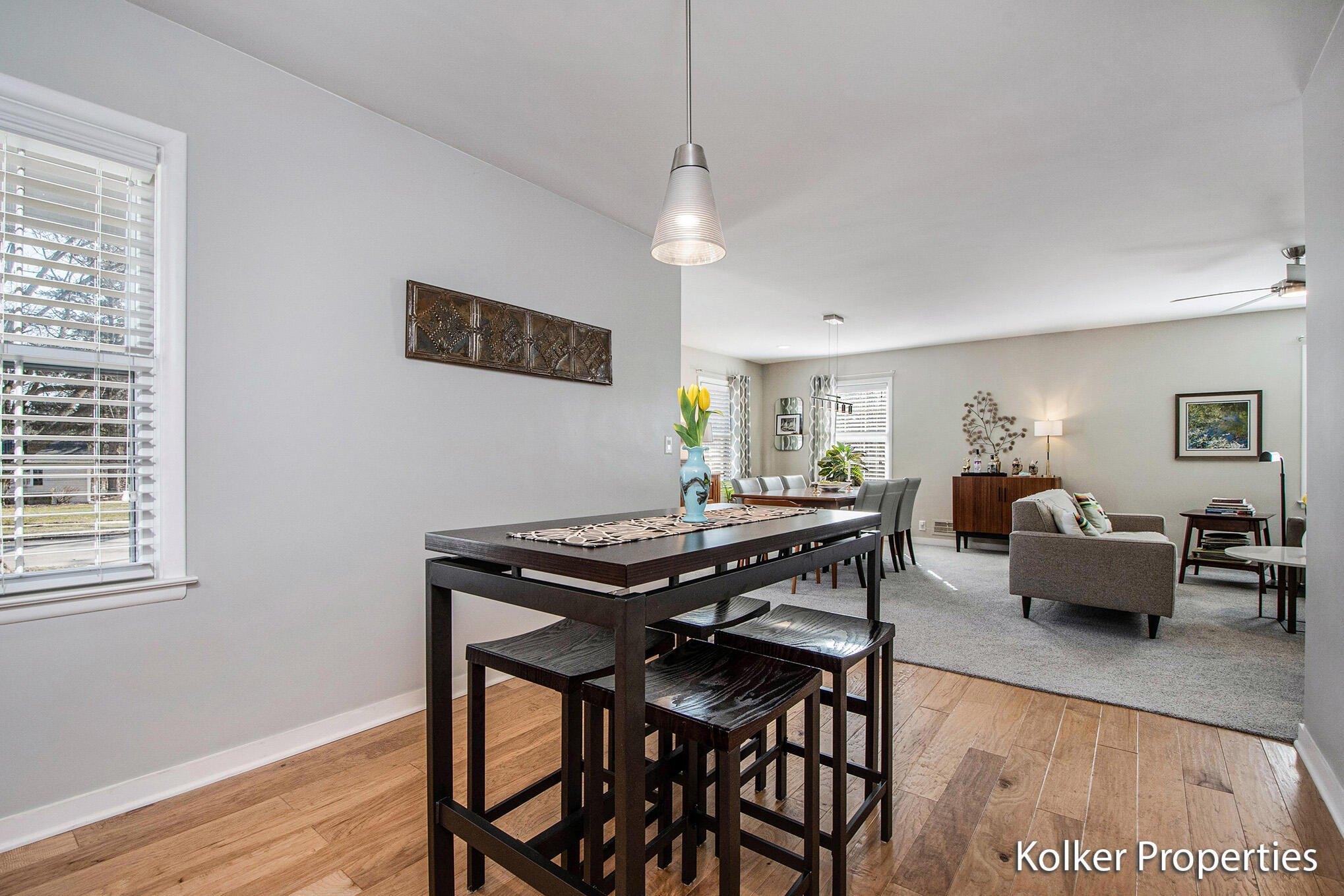 Oakwood Dr Se, Grand Rapids, MI 49506