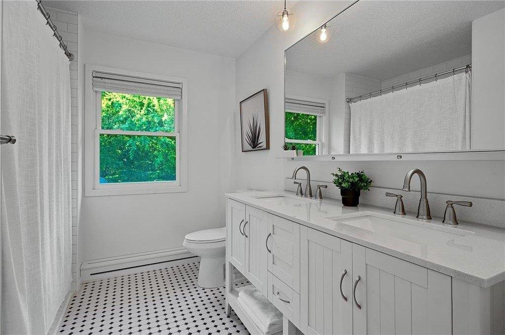 Nelsine Dr, Excelsior, MN 55331