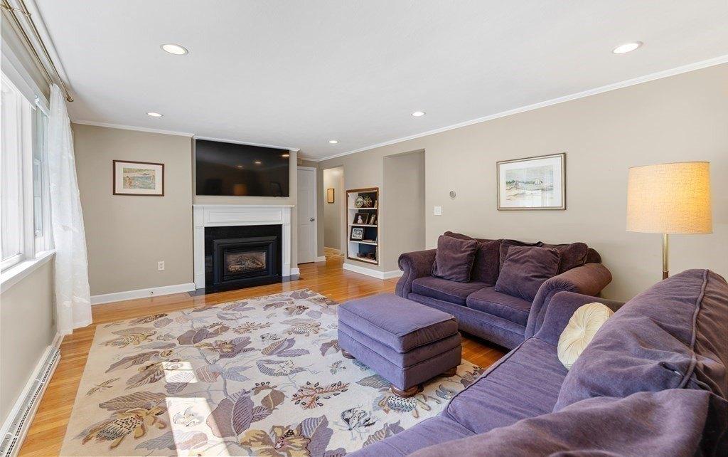 Adeline Rd, Beverly, MA 01915