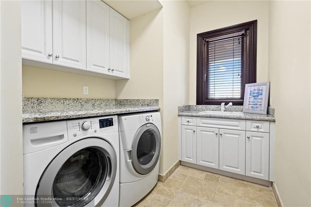 Ne 30th Ave, Lighthouse Point, FL 33064