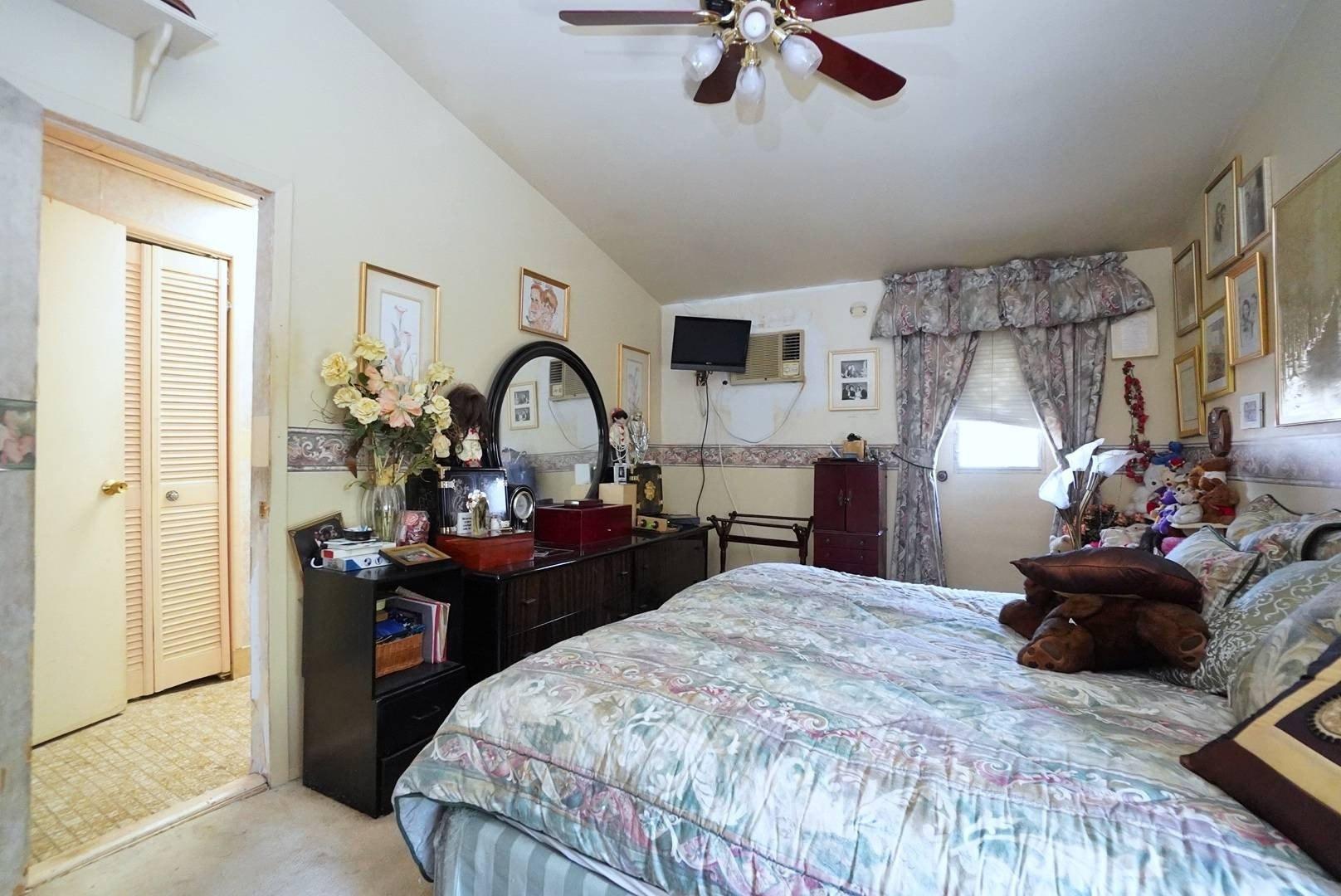 Florence Ave, Brooklyn, NY 11229