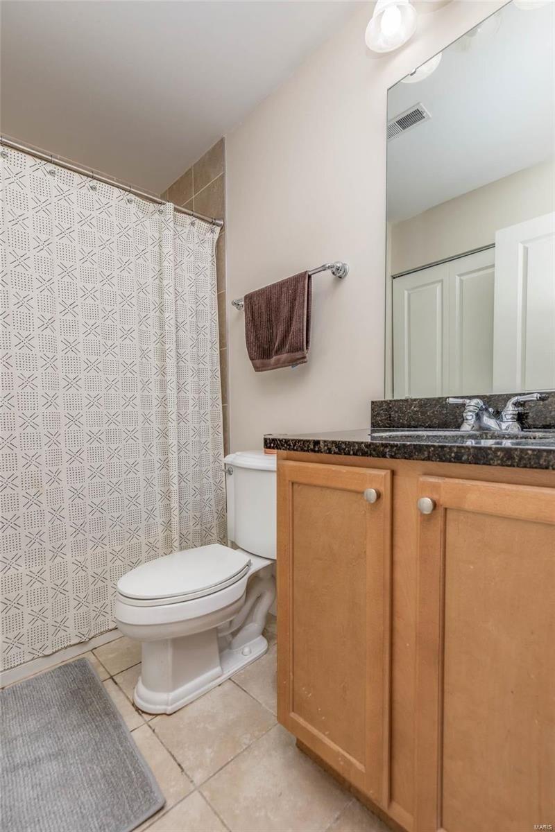 Bassett Rd, Atwater, OH 44201