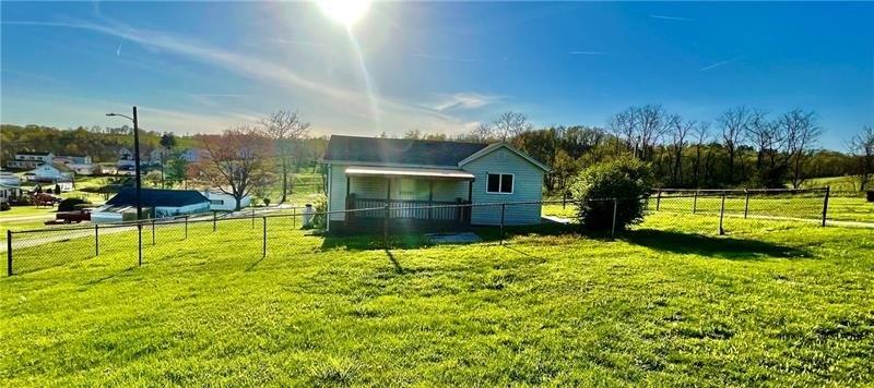 Community Ave, Uniontown, PA 15401
