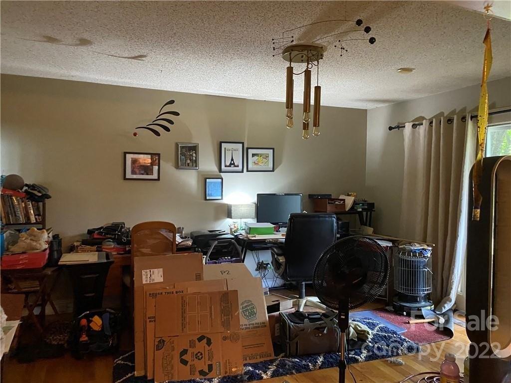 Fascination Dr, Hendersonville, NC 28792