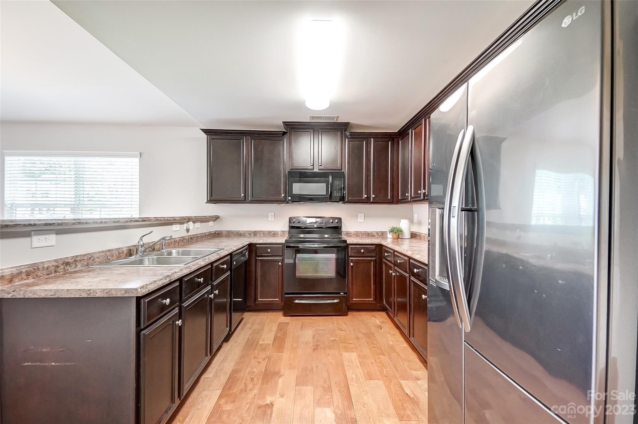 Mcclure Rd, Charlotte, NC 28216