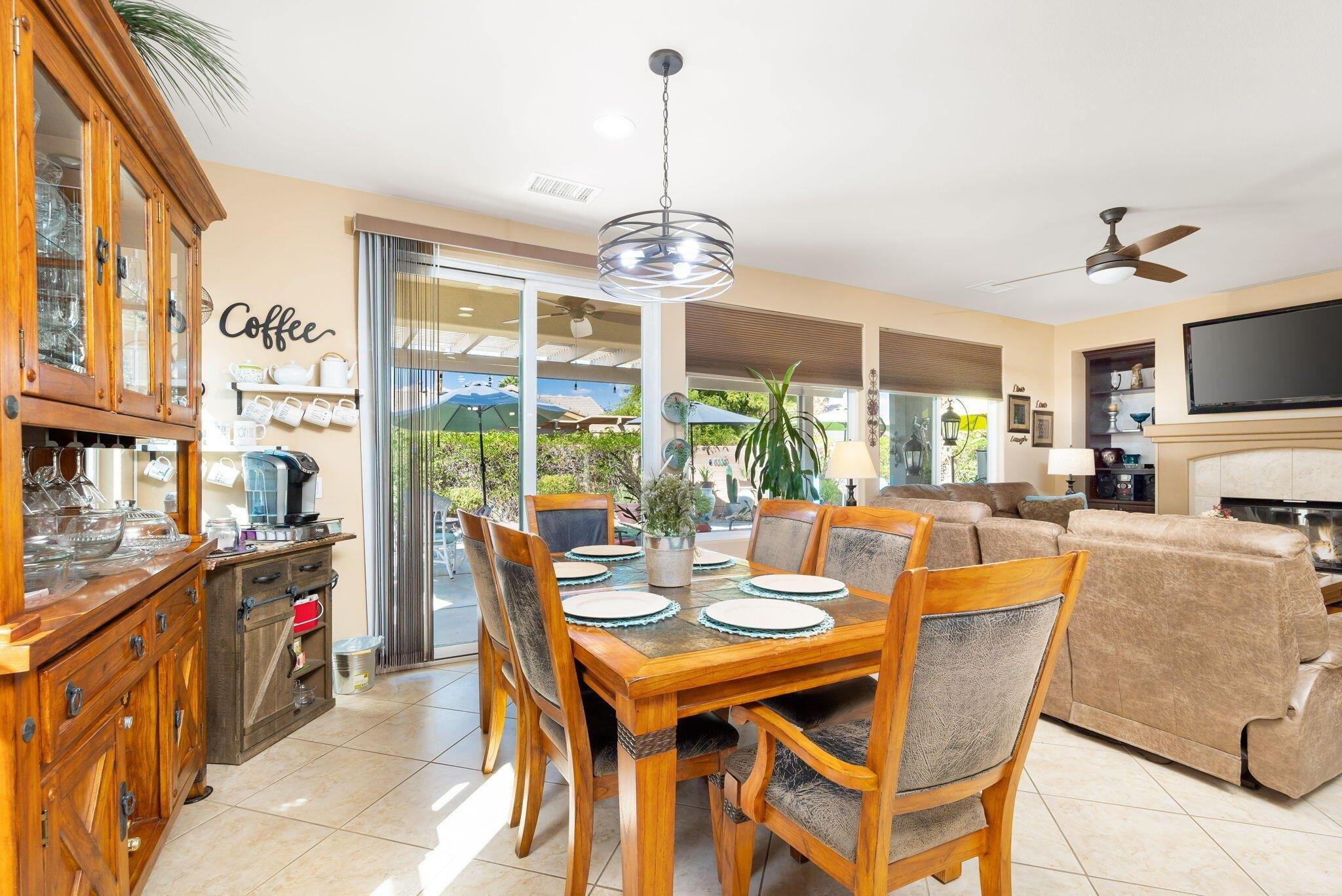 Joshua Tree Ct, La Quinta, CA 92253
