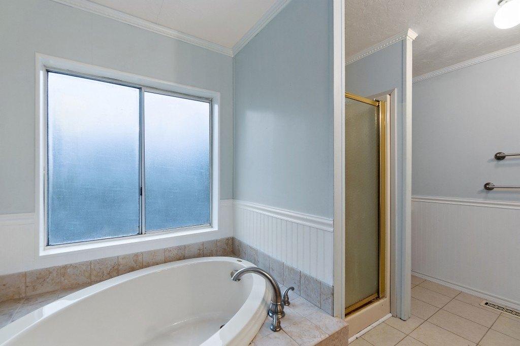 Ne 197th St, Bothell, WA 98011