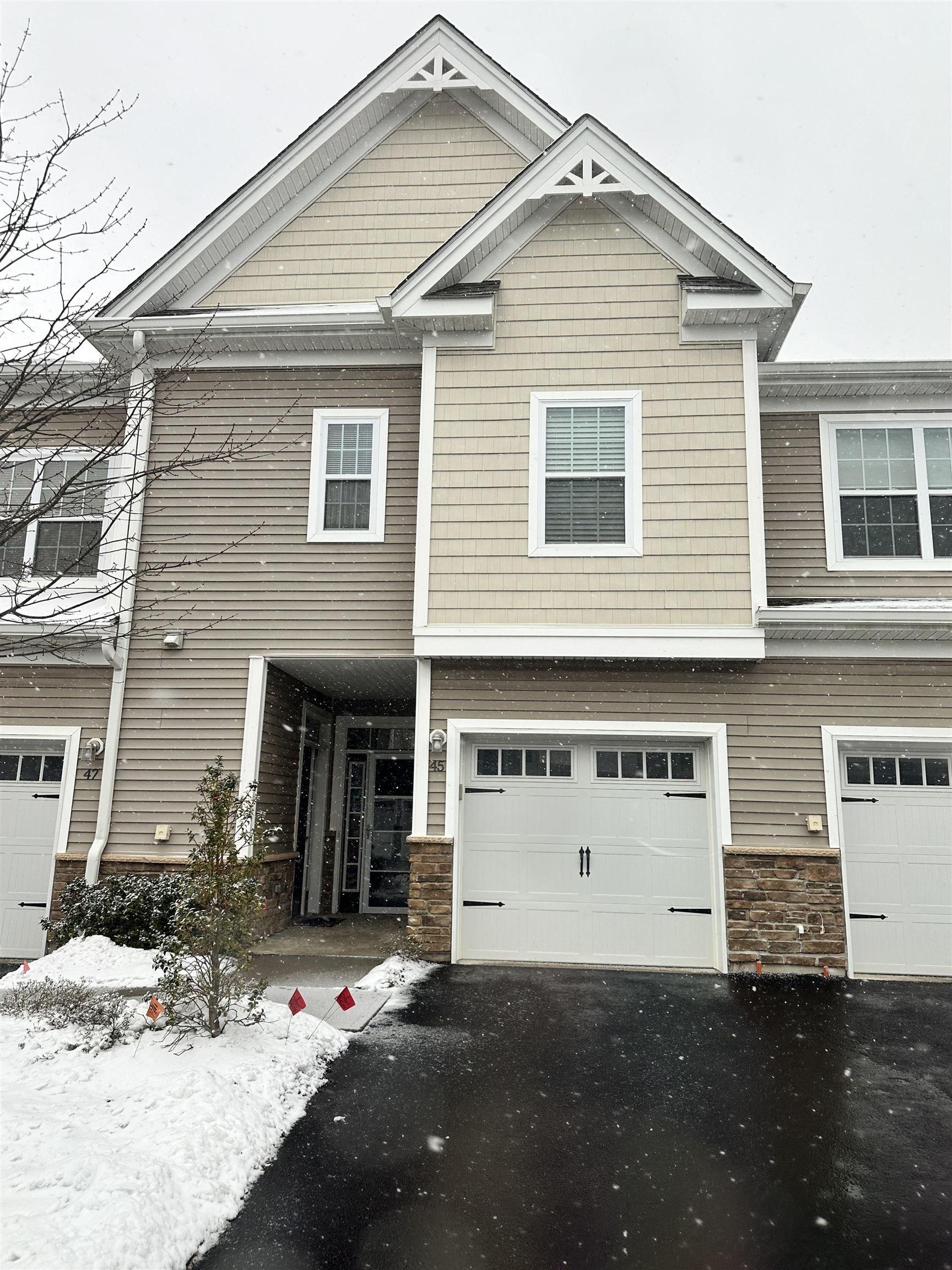 Grabowski Dr, Parlin, NJ 08859