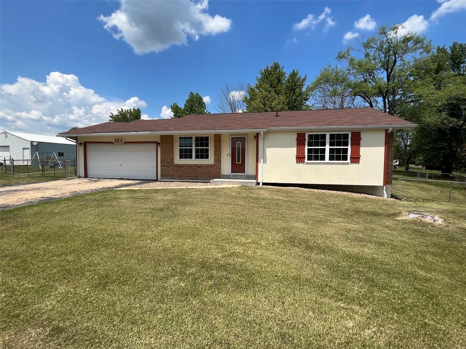 Richmond Dr, Warrenton, MO 63383