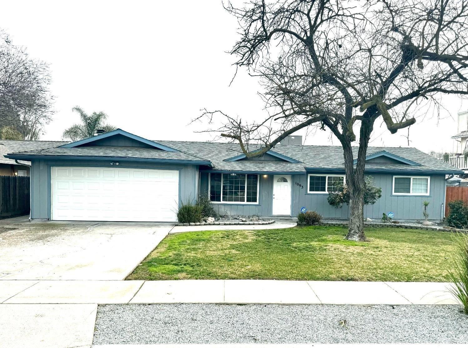 Raymond Rd, Hanford, CA 93230