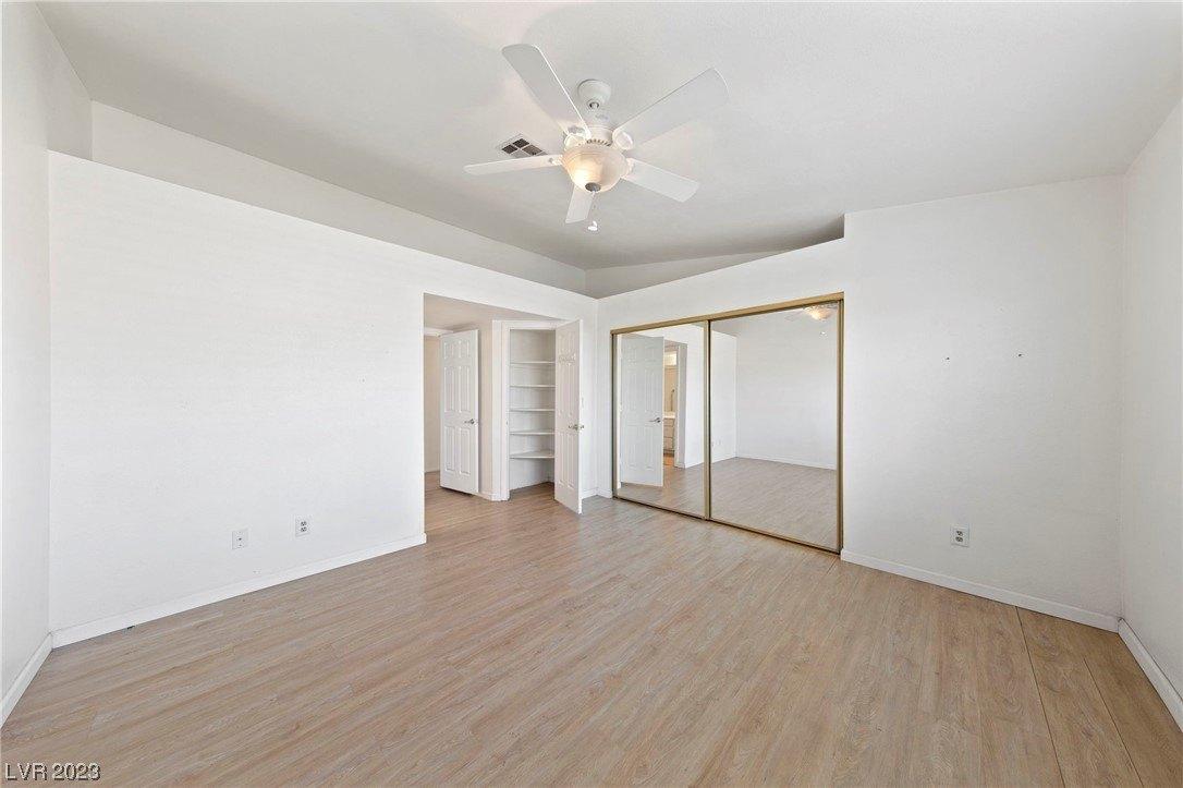 Di Blasi Dr, Las Vegas, NV 89119