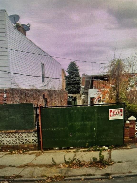 E 87th St, Brooklyn, NY 11236