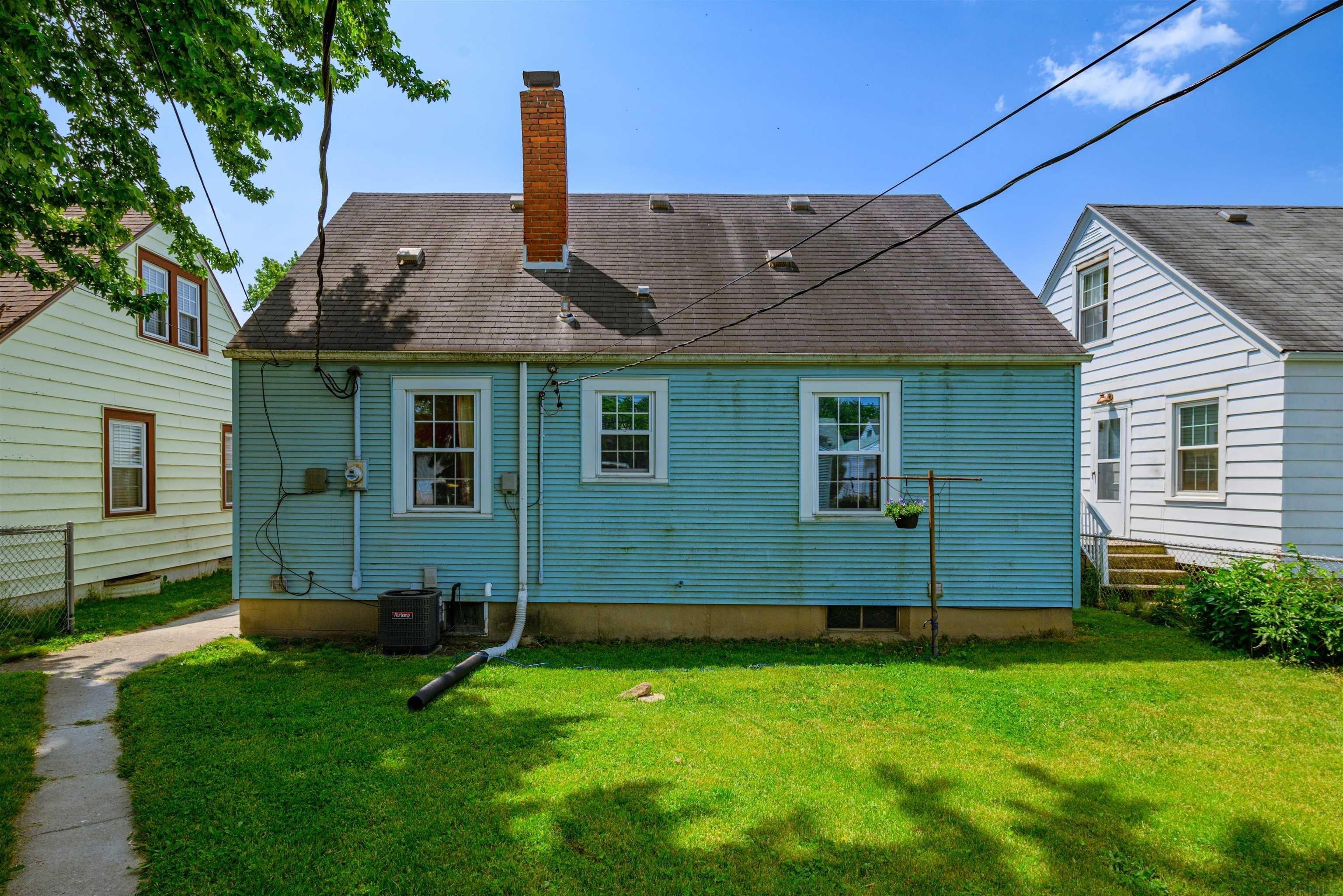 Rosemont Dr, Fort Wayne, IN 46808