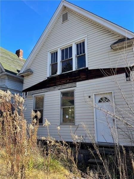 Mercer St, Butler, PA 16001