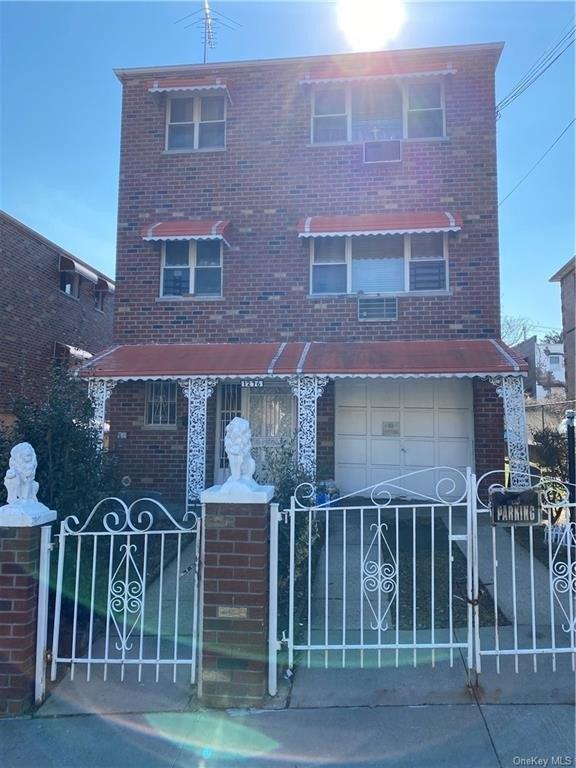 E 224th St, Bronx, NY 10466