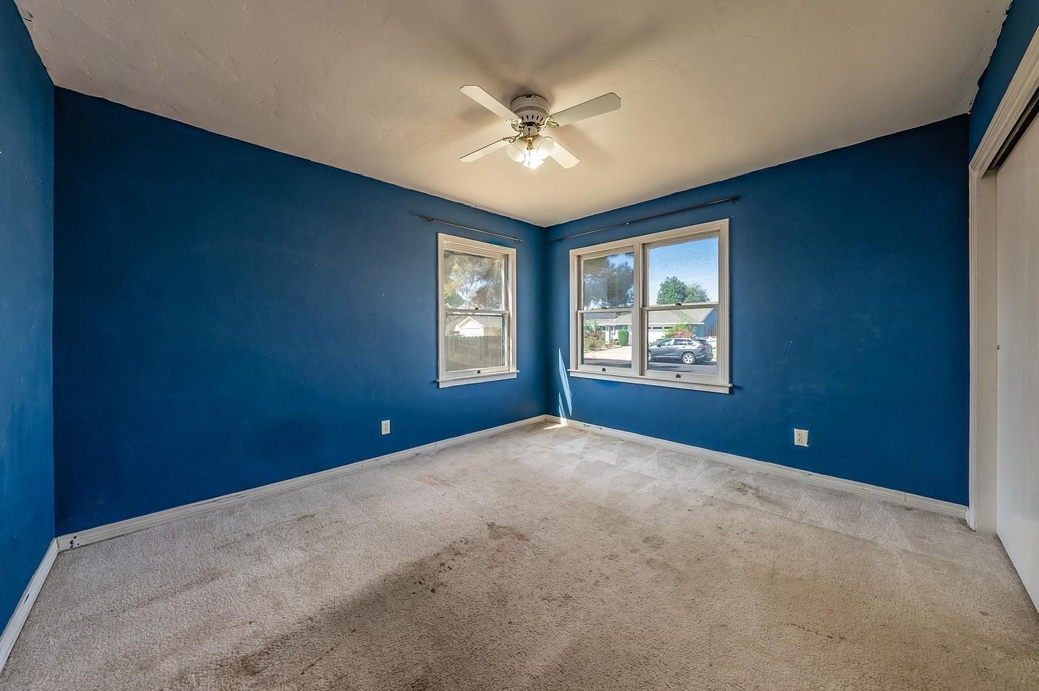 Neill Way, Hanford, CA 93230
