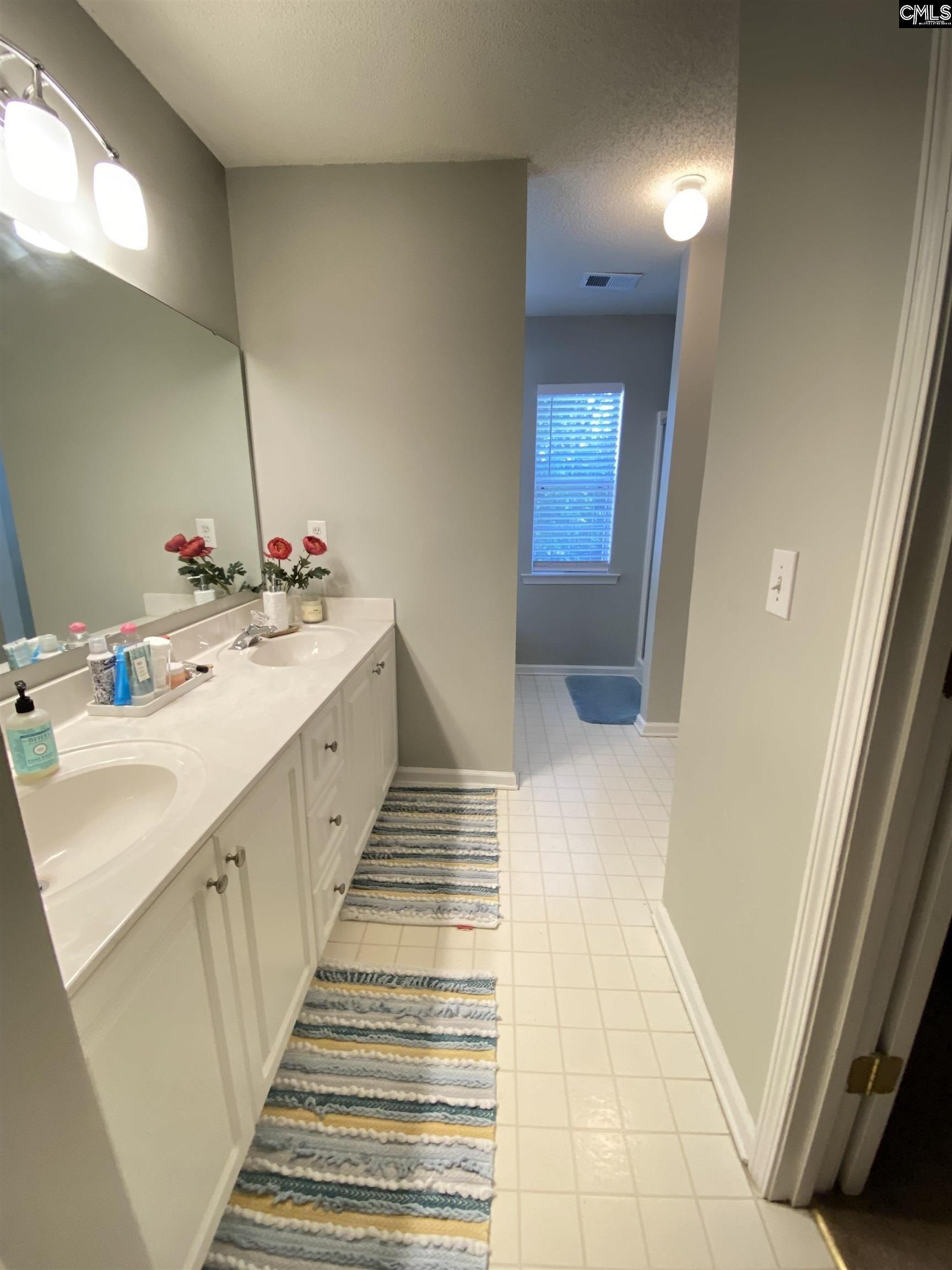 Hayfield Ln, Lexington, SC 29072