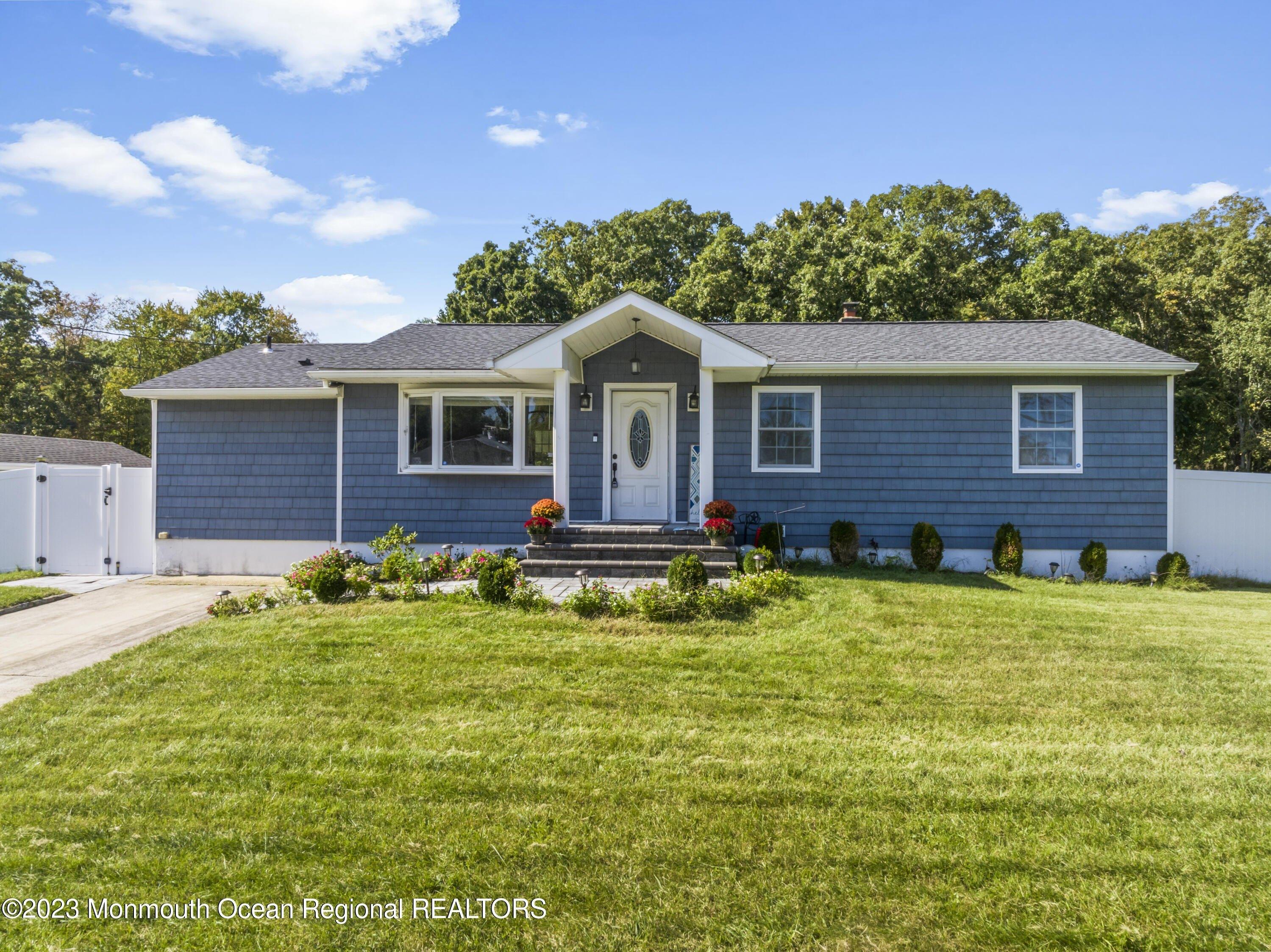 Woodside Dr, Howell, NJ 07731