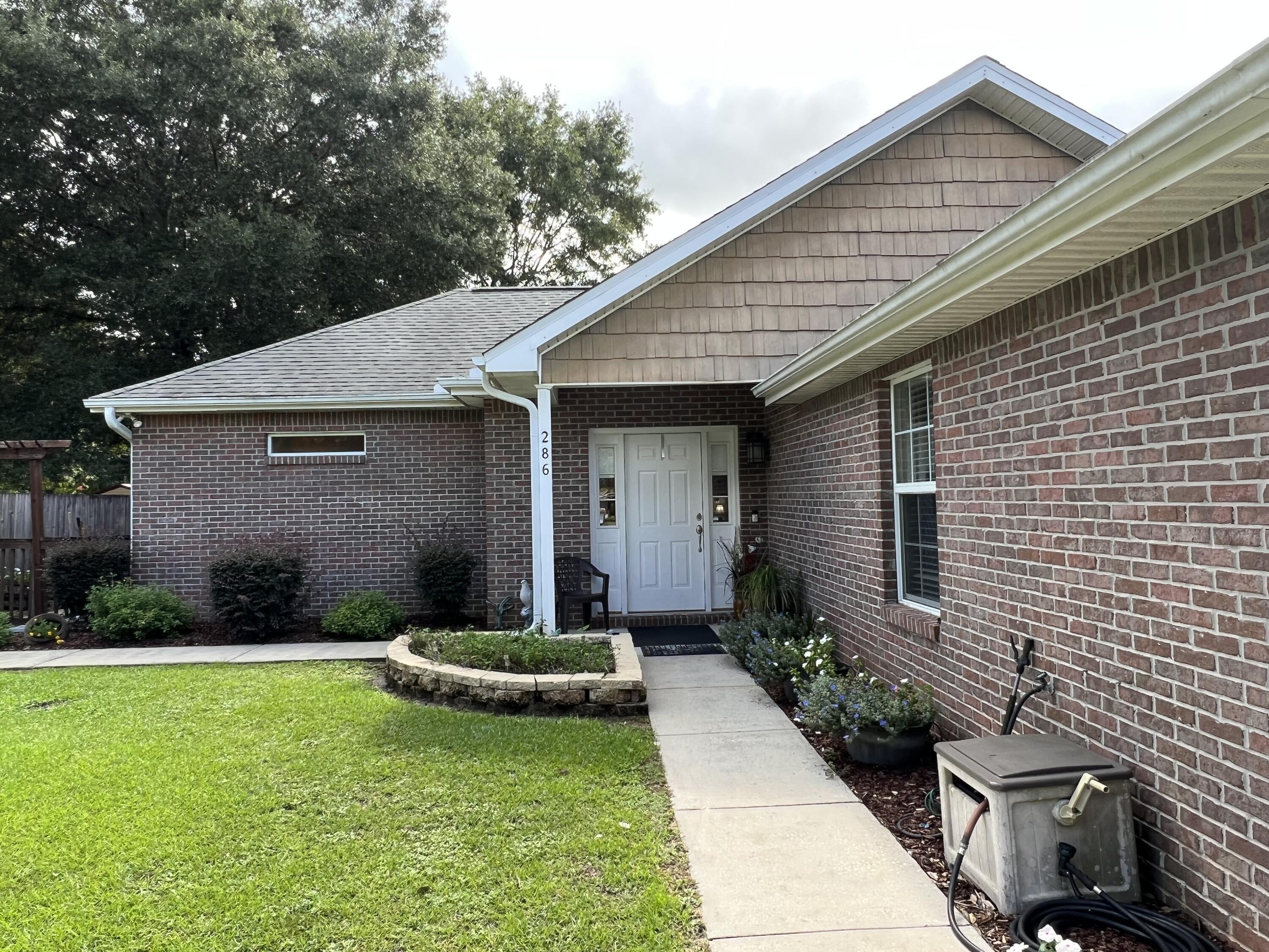 Jones Rd, Crestview, FL 32536