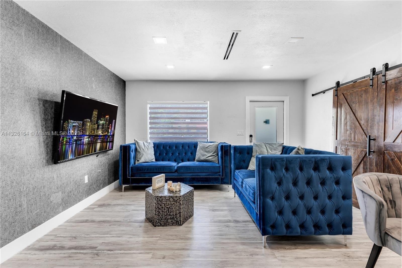 Nw 44th St, Miami, FL 33127