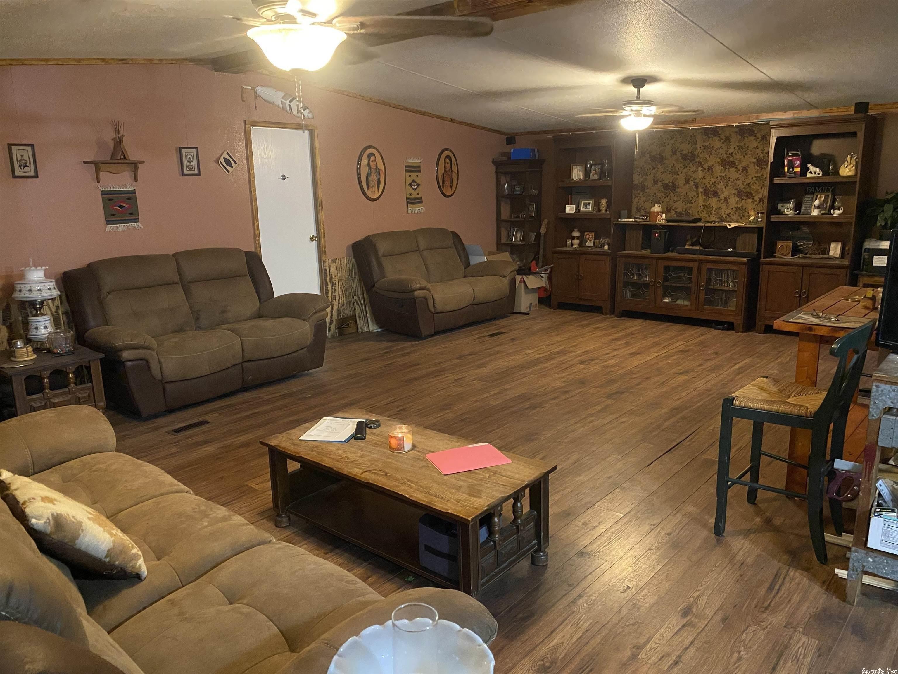 Junction Rd, Mountain View, AR 72560