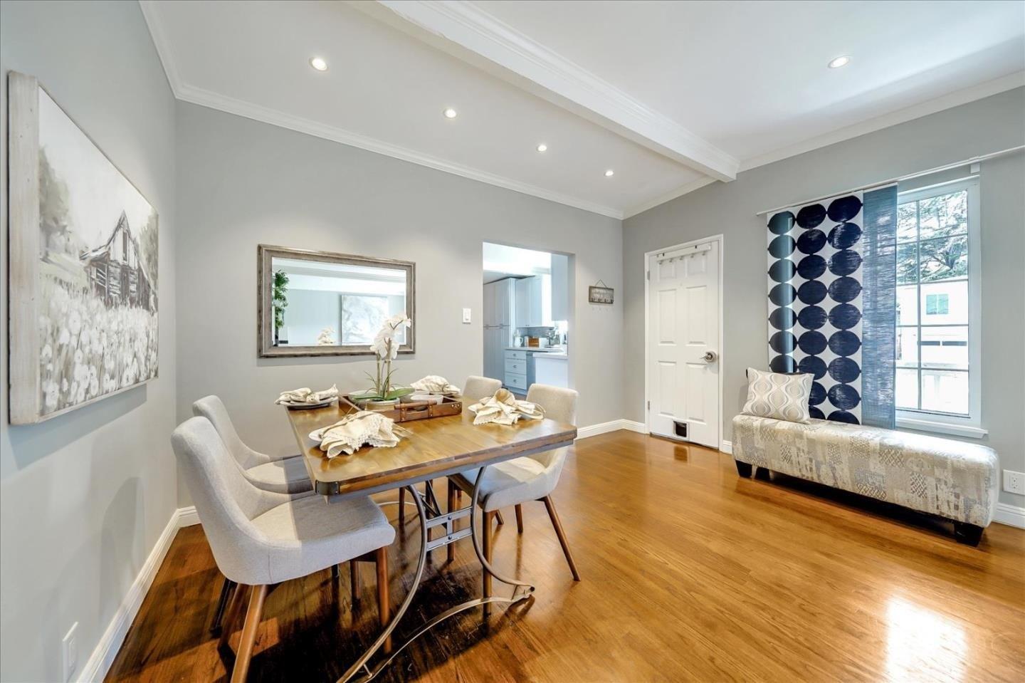 Reichling Ave, Pacifica, CA 94044