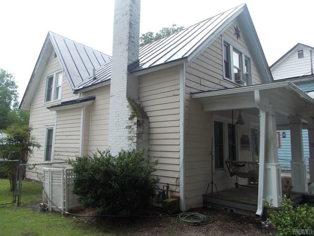 S Oakum St, Edenton, NC 27932