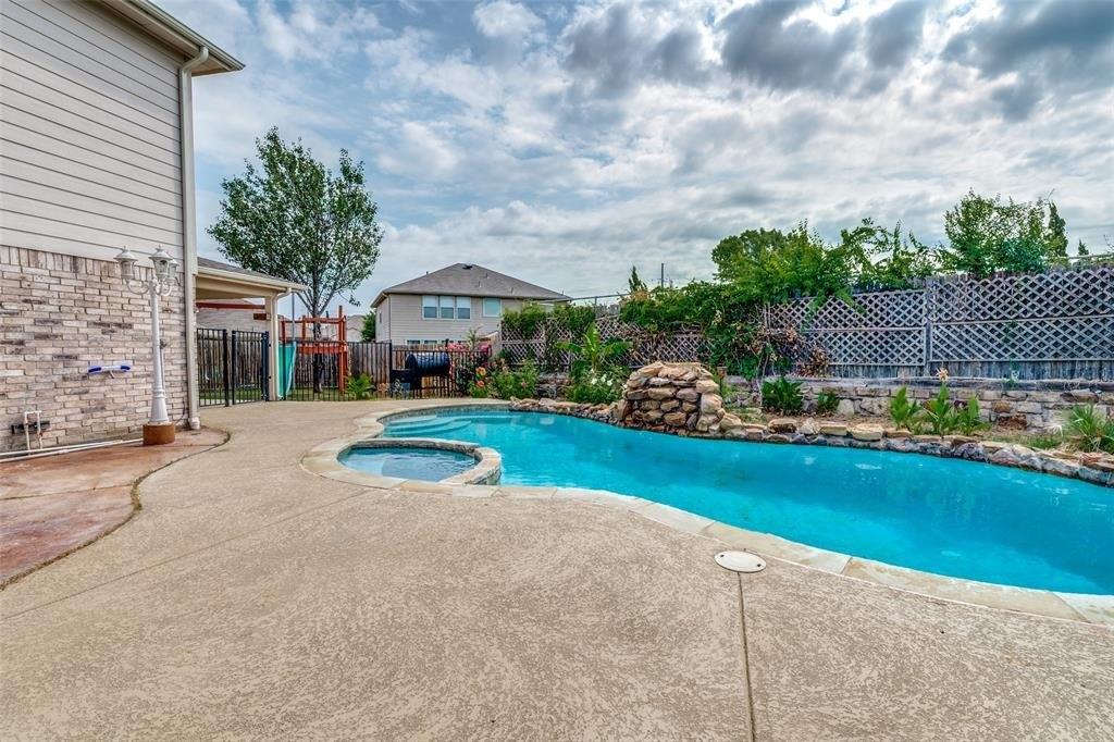 Latigo Cir, Fort Worth, TX 76244
