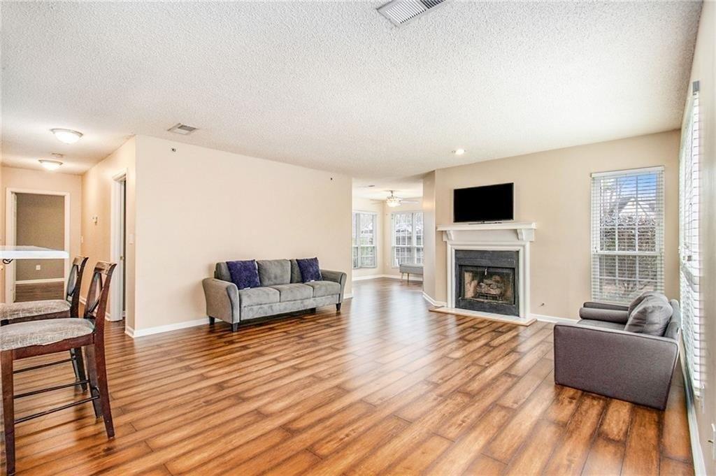 Mill Pond Ct Se, Smyrna, GA 30082