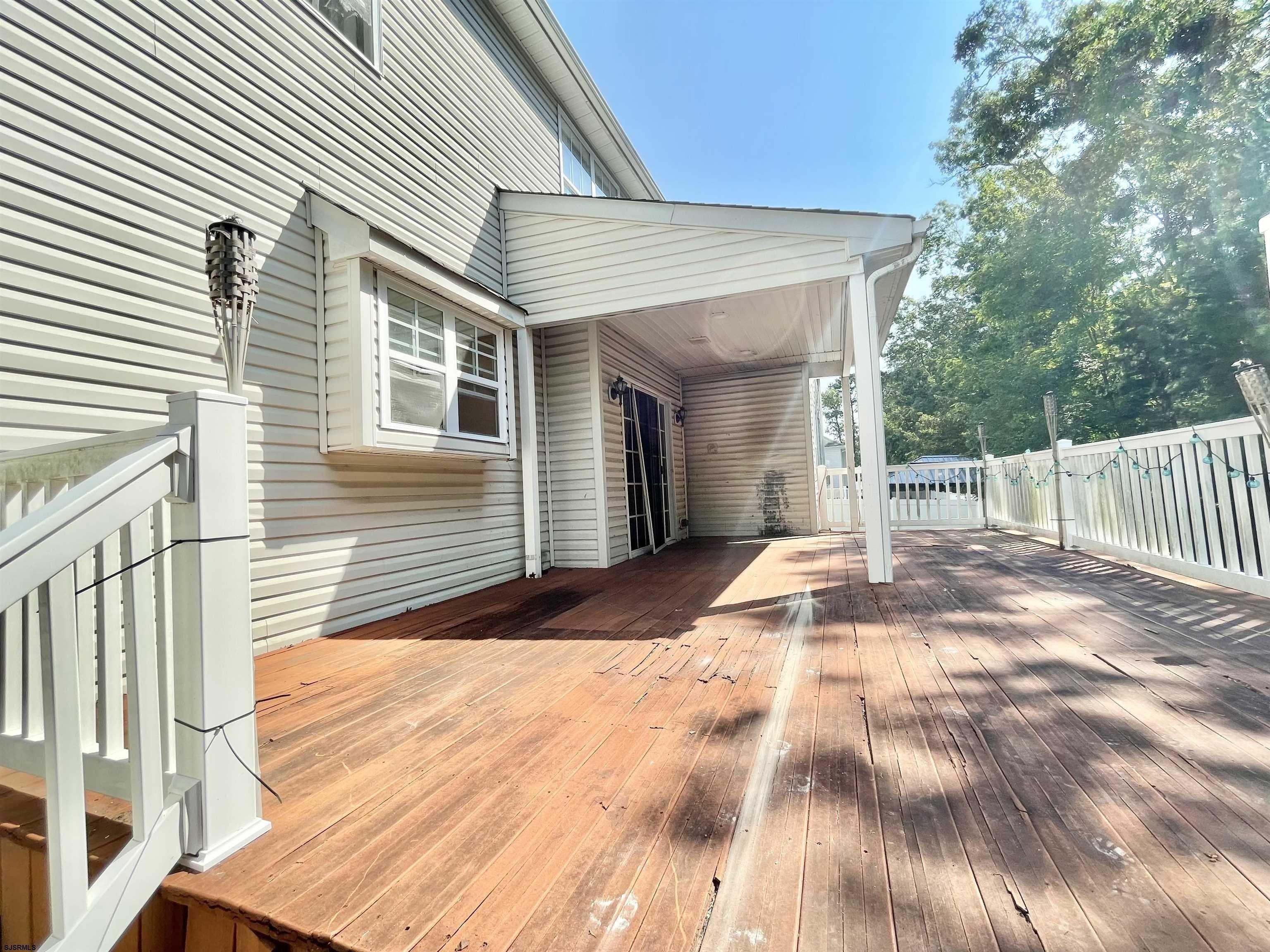 Brettwood Dr, Egg Harbor Township, NJ 08234