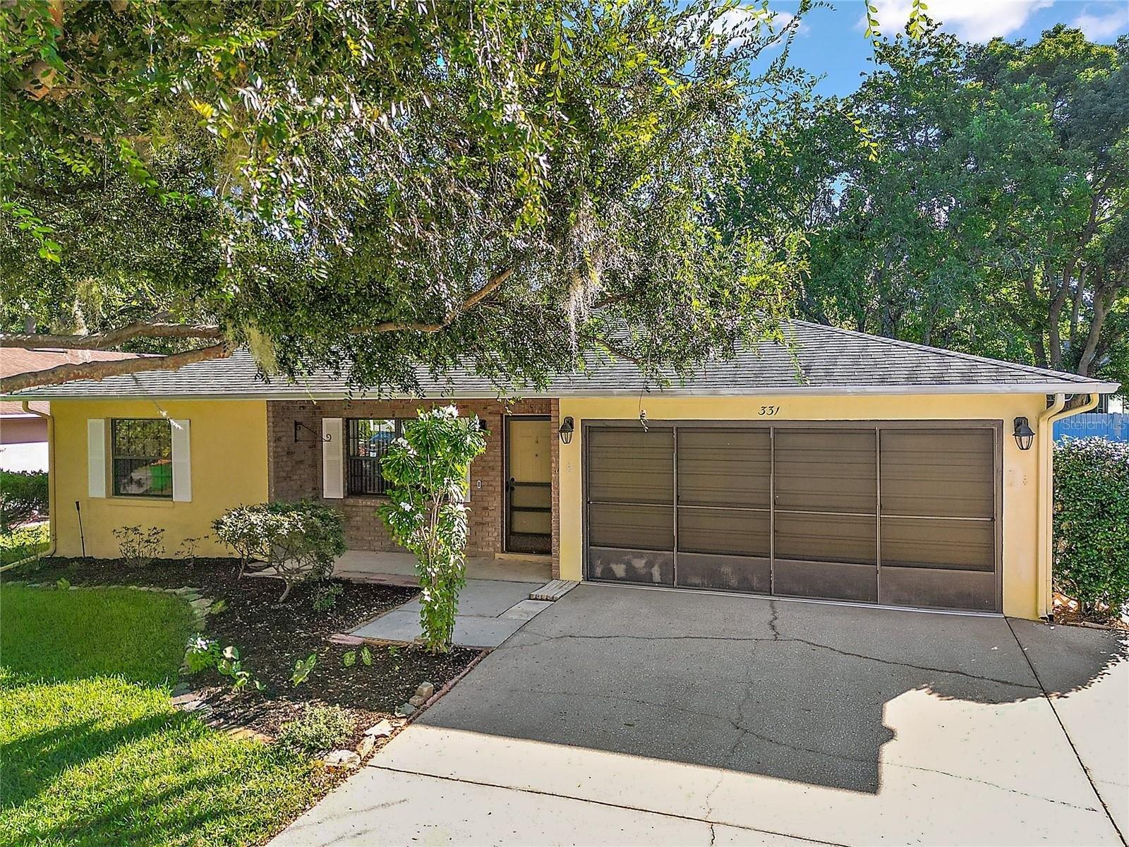 Douglas Dr, Eustis, FL 32726