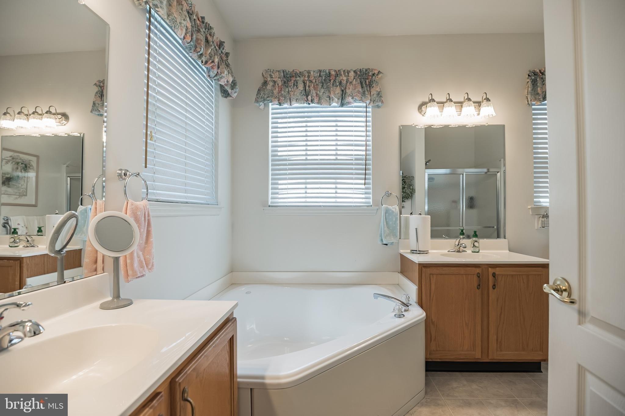 Impatiens Ct, Marlton, NJ 08053