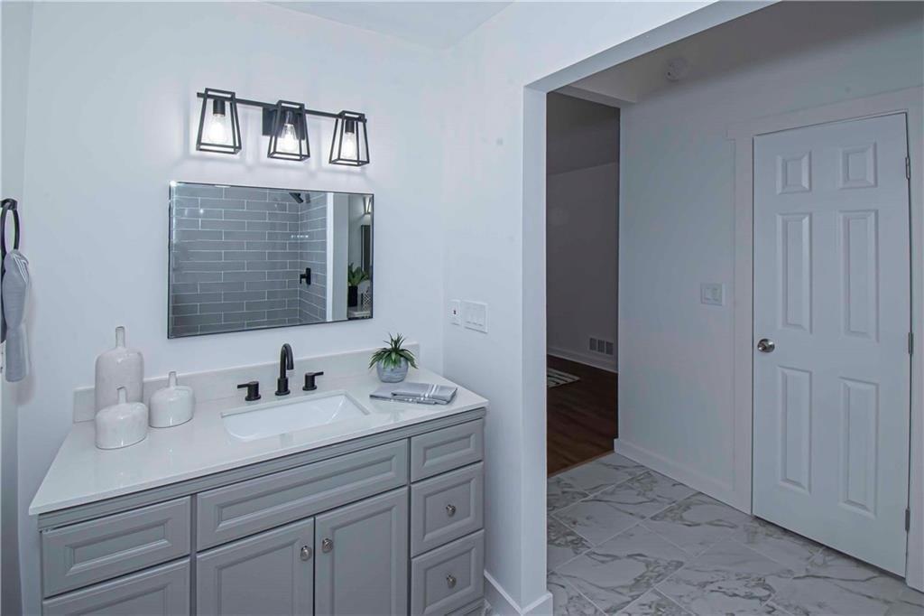 Fairfield Dr, Marietta, GA 30068