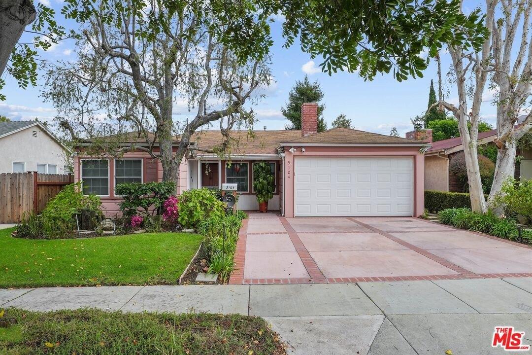 Kelton Ave, Los Angeles, CA 90034