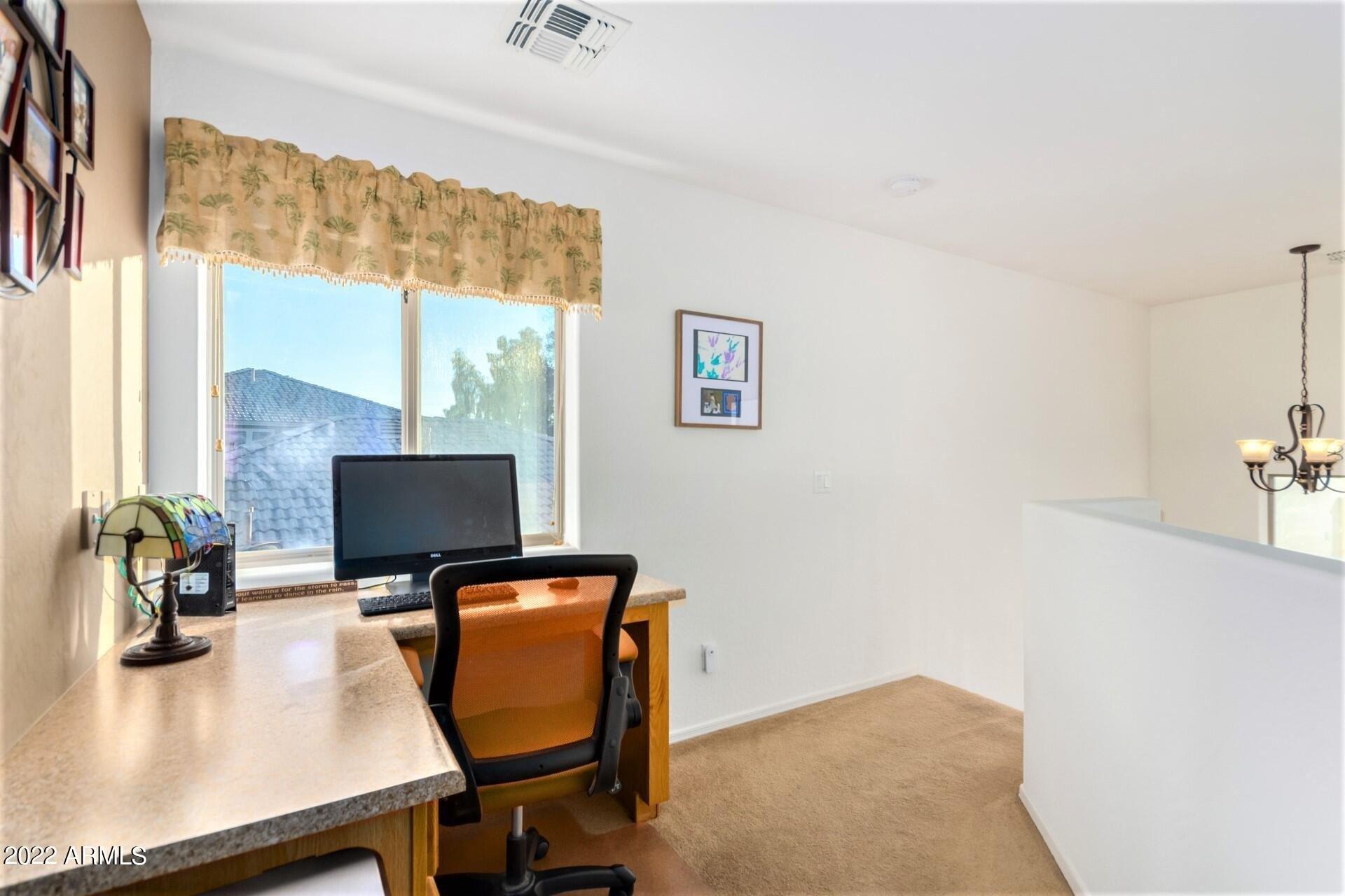 Windsor Hill Dr, Hudsonville, MI 49426