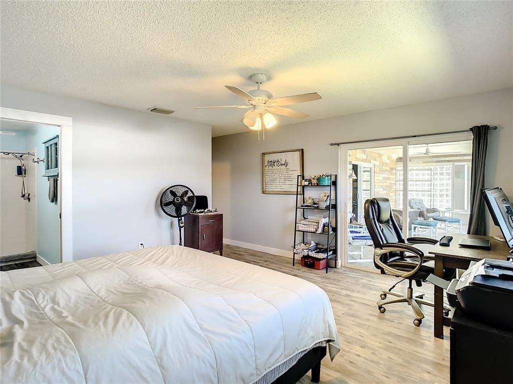 Grand Cayman Cir, Winter Haven, FL 33884