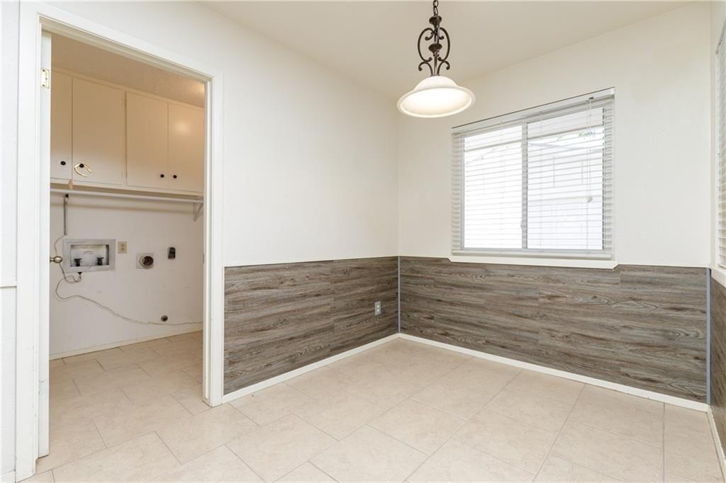 Meadowbrook Dr, Corpus Christi, TX 78412