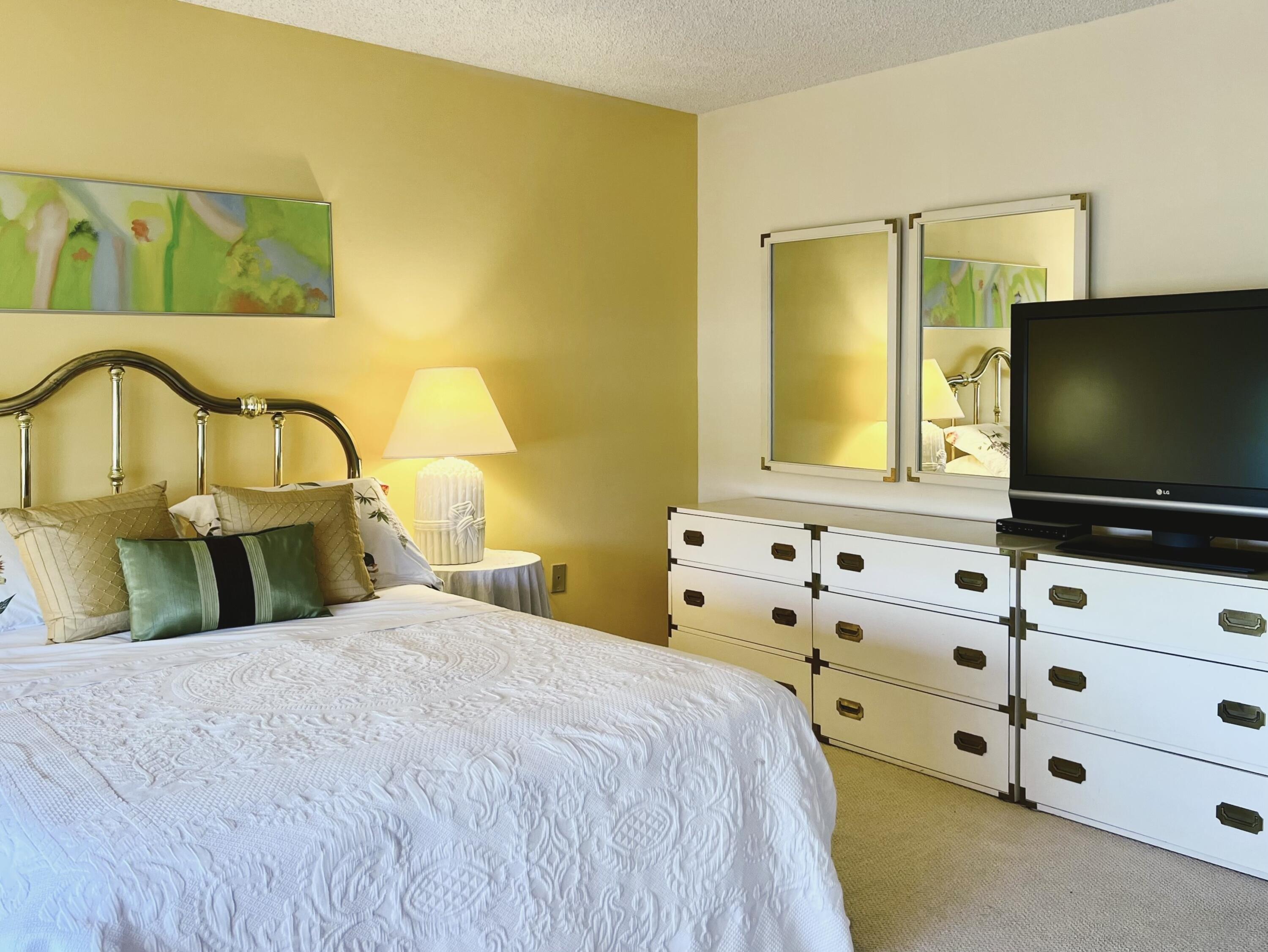 Deste Ct, Lake Worth, FL 33467