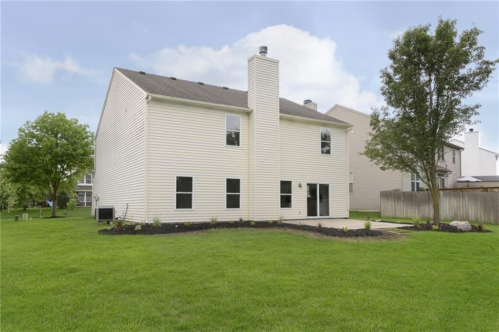 Linda Way, Noblesville, IN 46062