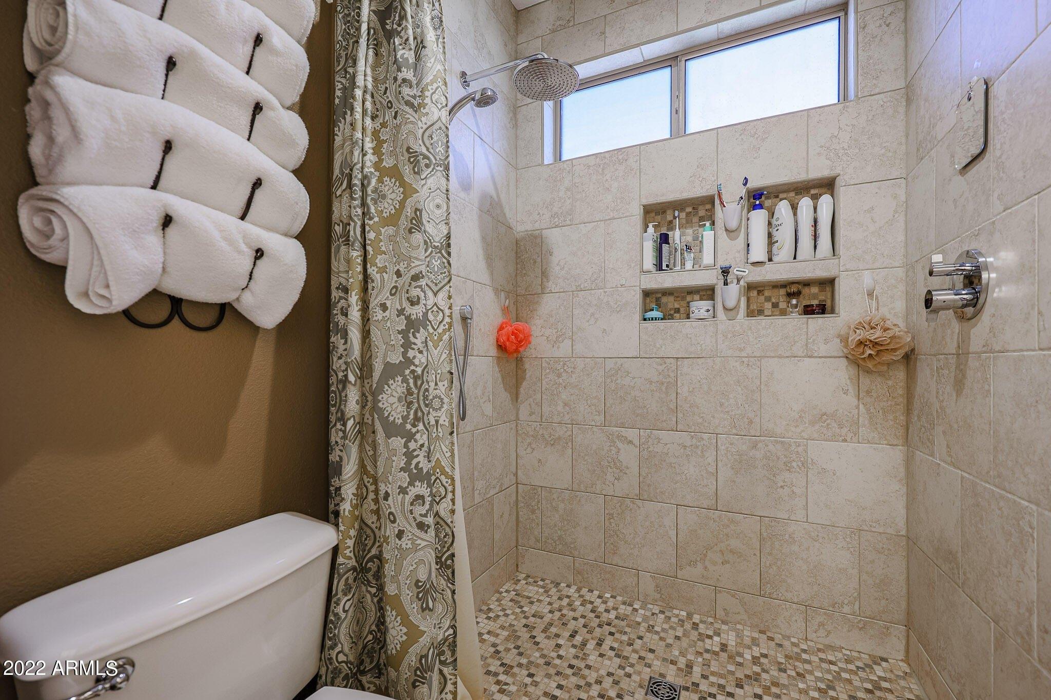S Sean Dr, Chandler, AZ 85286