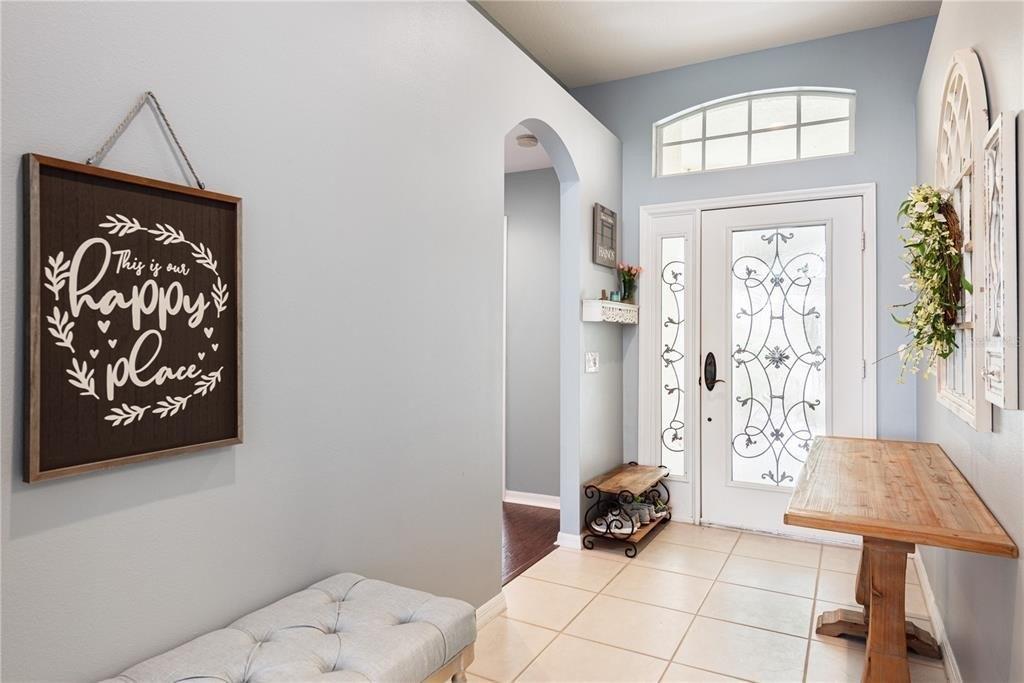 Le Dauphine Pl, Lutz, FL 33558